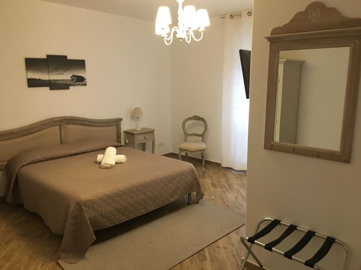 City Garden Guest House Olbia Kültér fotó