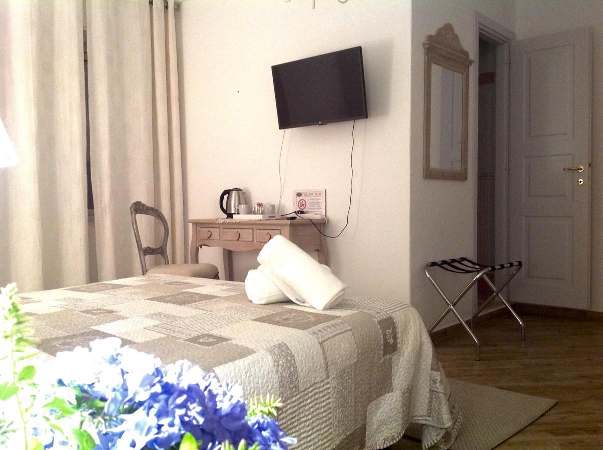 City Garden Guest House Olbia Kültér fotó